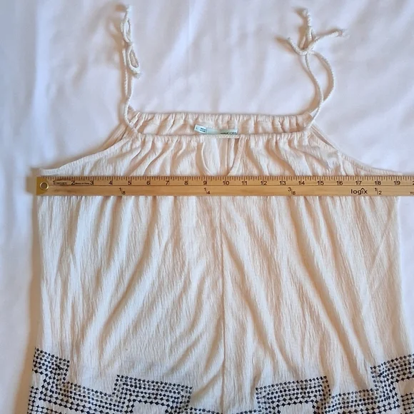 Maurices-Cream Camisole with Embroidered Accent And Fringe Hem. Size L - Picture 7 of 8